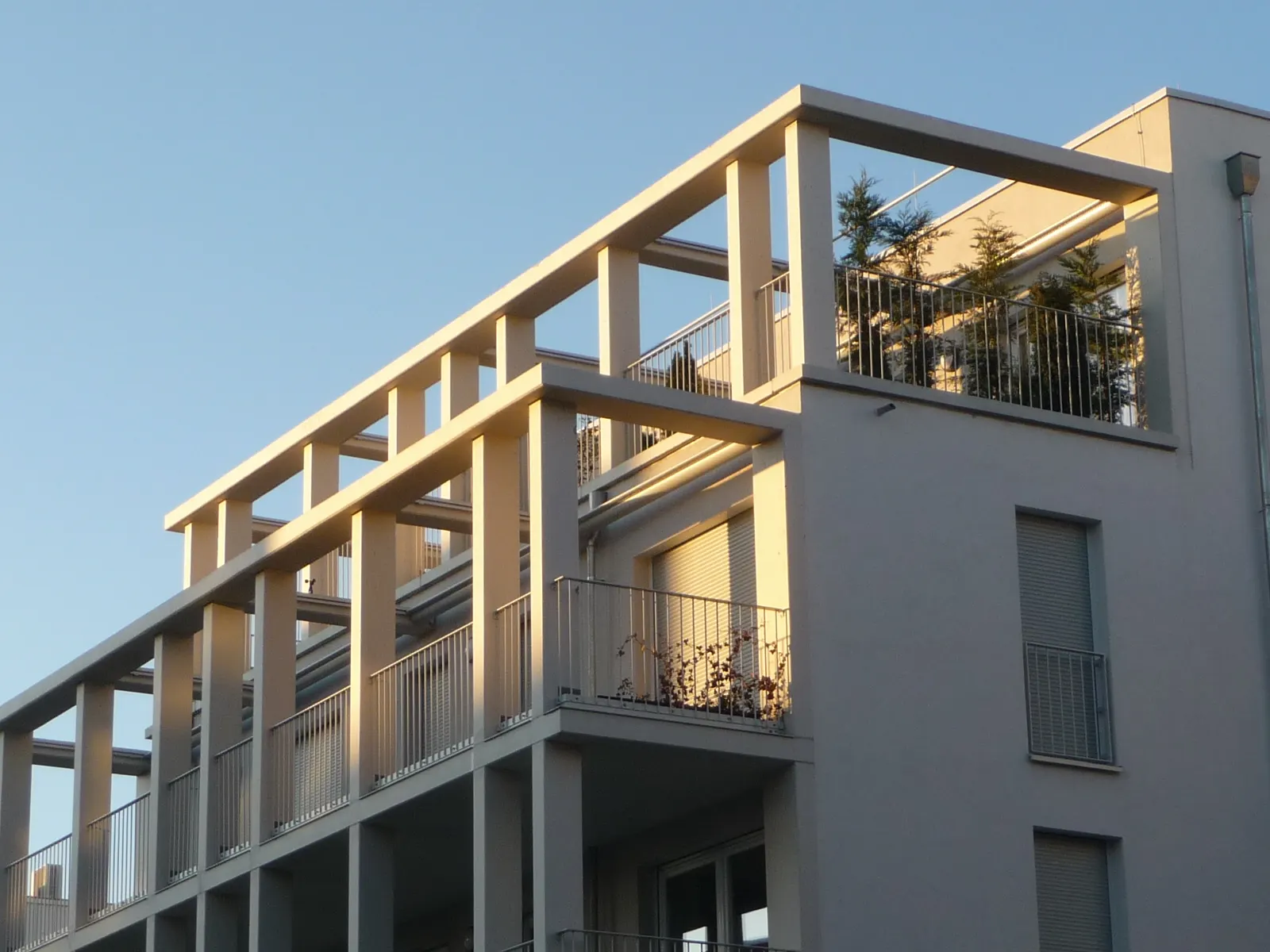 Rheinufer Süd im Stadtteil Süd von Ludwigshafen